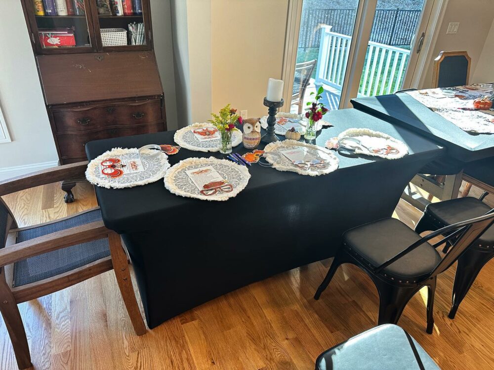 18191787085239971_monkeysfightingrobots