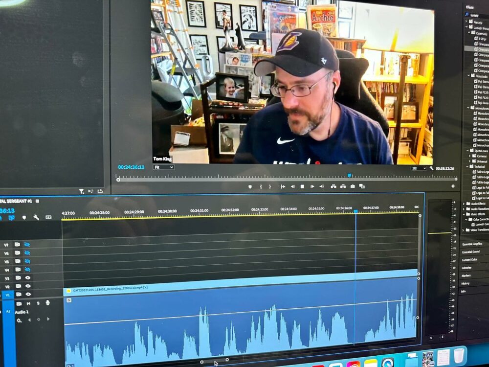 17958767741186503_monkeysfightingrobots